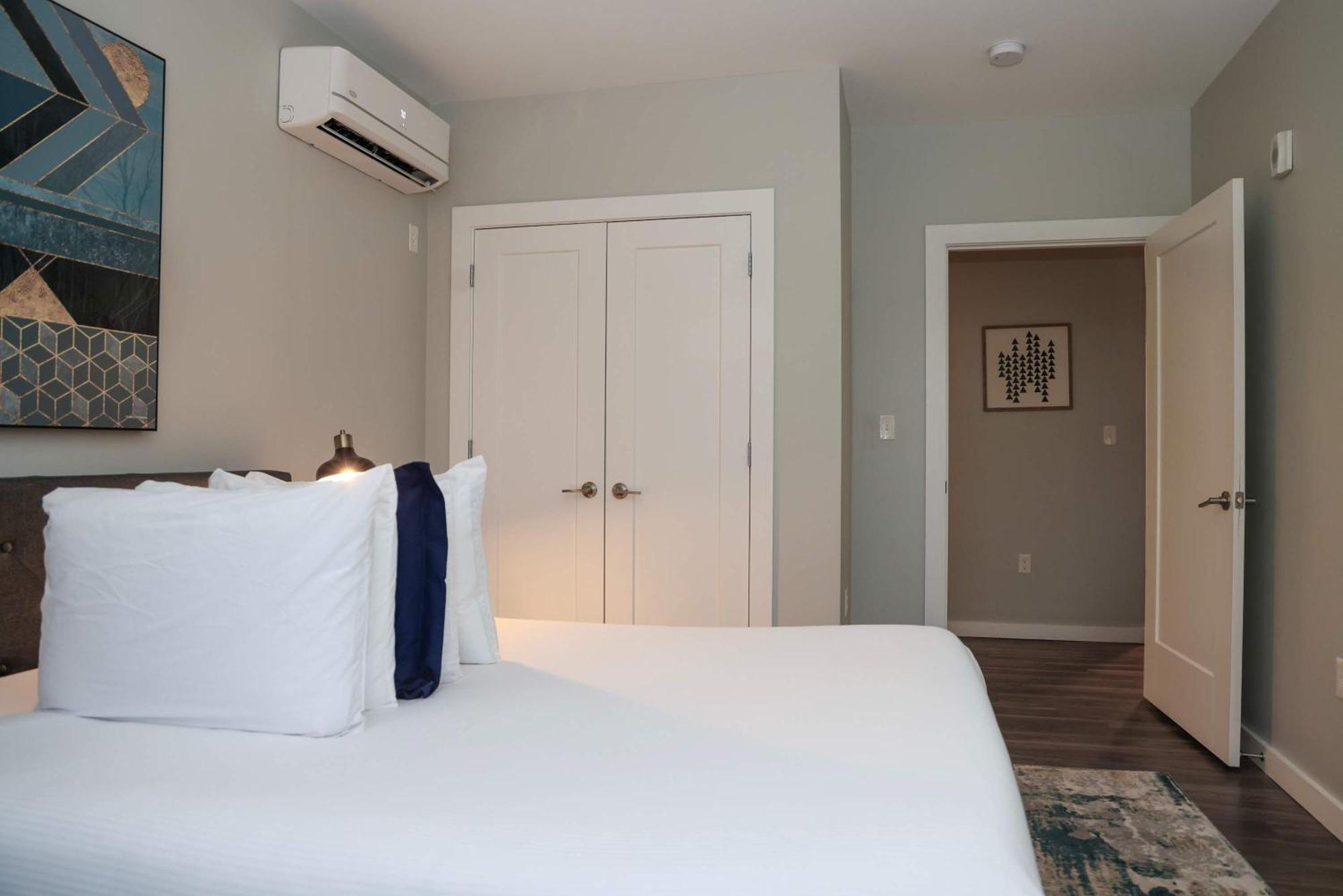 Luxury Apartment With Gym, Steps From Commuter Rail #4011 Reading Ngoại thất bức ảnh